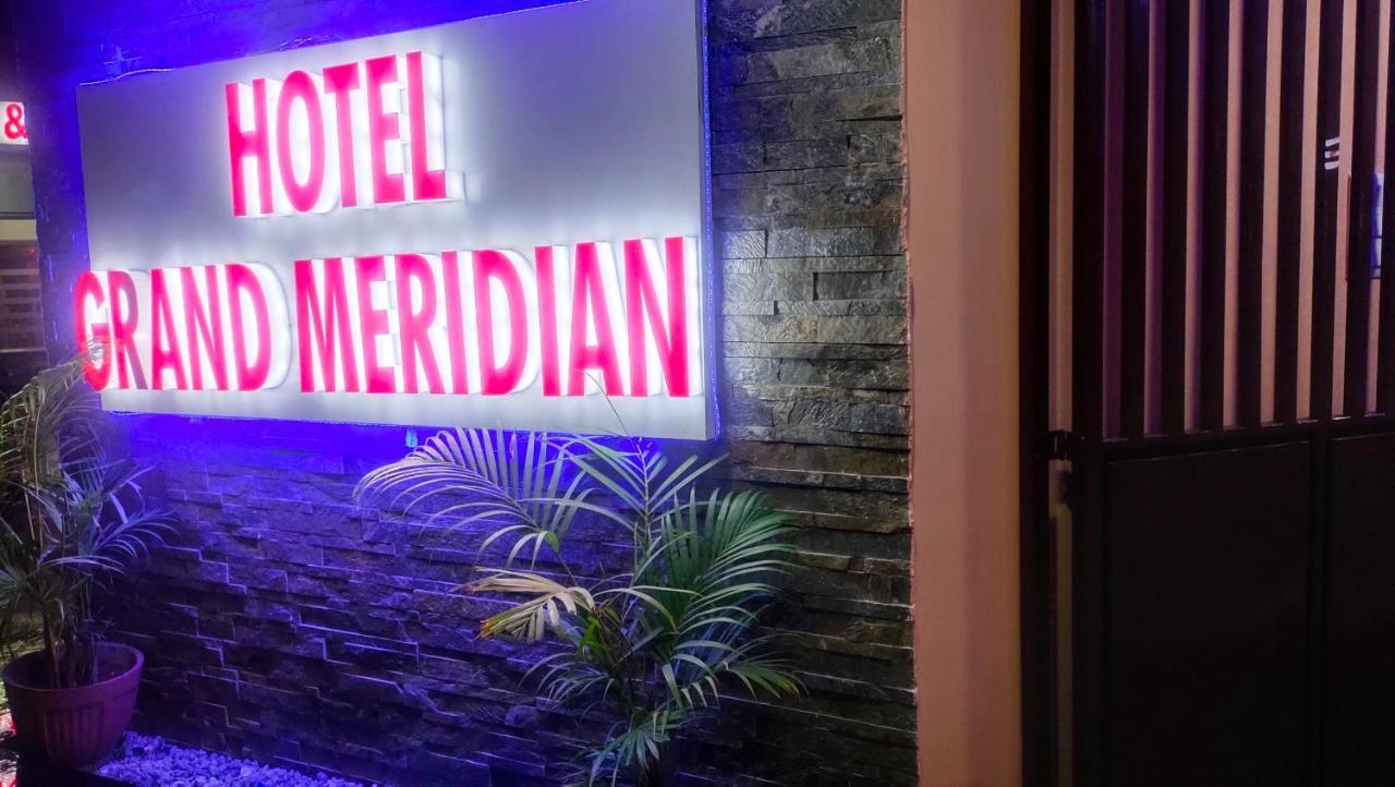 Hotel Grand Meridian Бангалор Экстерьер фото